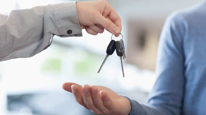 How Do I Choose the Right Used Car Dealership?